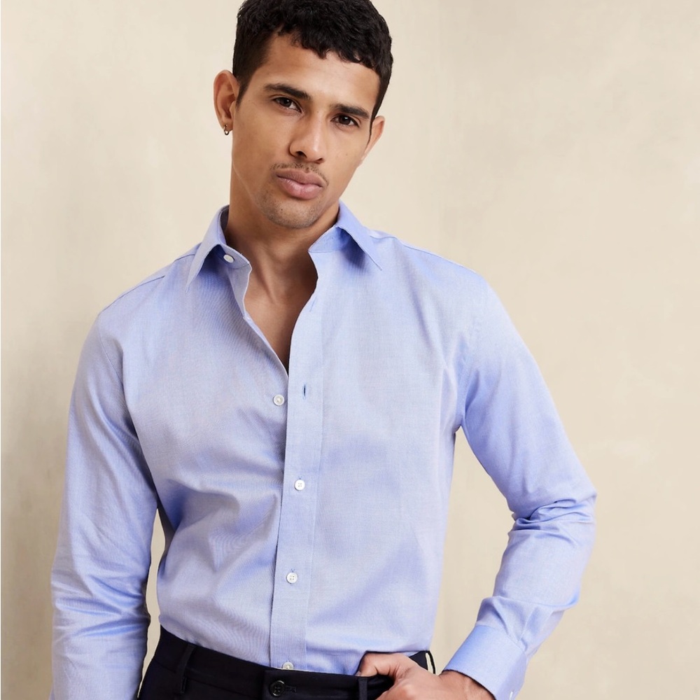 Banana Republic Blue Stretch shirt Size-Large EUC